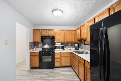 3232 Fremont Ave N unit 105, Minneapolis, MN 55412 - photo 6