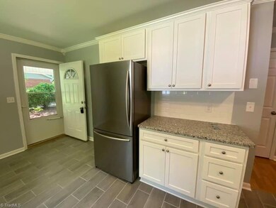 406 Weatherford Dr, King, NC 27021 - photo 4