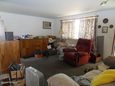 Living Rm (2)