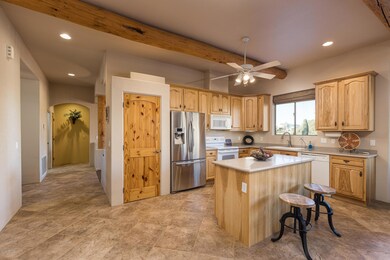 5486 E 6th Ave (8 of 28)