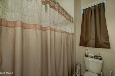 15682 W Fillmore St-20