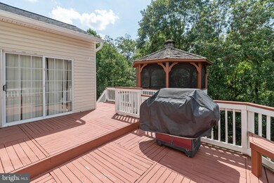 7617 Stratfield Ln, Laurel, MD 20707 - photo 4