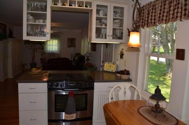 8 True St, Freeport, ME 04032 - photo 5