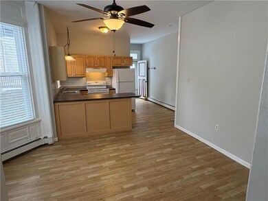 65 Race St unit 2nd Floor, Jim Thorpe, PA 18229 - photo 3