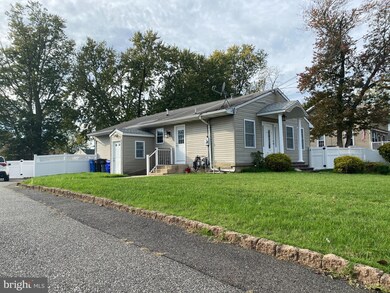 825 Orchard Ave, Runnemede, NJ 08078 - photo 5