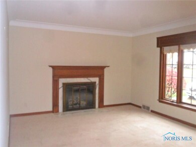 4127 Elmhurst Rd, Toledo, OH 43613 - photo 3