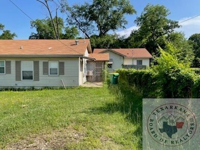2105 & 2105 1/2 W 16th St, Texarkana, TX 75501 - photo 3