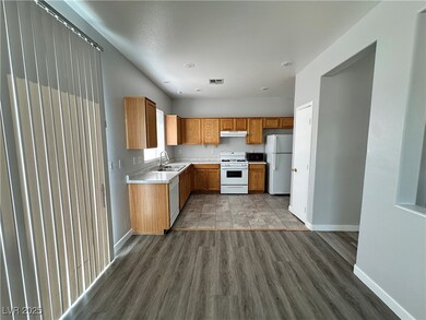 2697 Heathrow St, Las Vegas, NV 89135 - photo 6