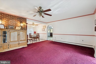 30 Whitewood Dr, Levittown, PA 19057 - photo 4