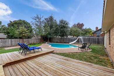 212 Stanford Dr, Bedford, TX 76021 - photo 3