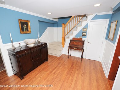 123 Broad street dining room