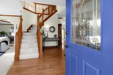 3-web-or-mls-941-thornapple-grove
