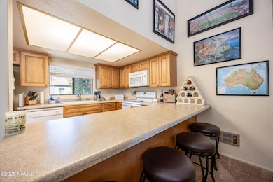 17980 S Walapai Rd unit 21B, Flagstaff, AZ 86017 - photo 2