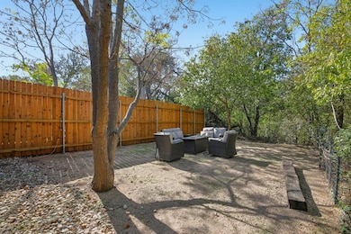 1206 Deloney St unit B, Austin, TX 78721 - photo 6