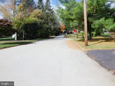 715 Clovelly Ln, Devon, PA 19333 - photo 6