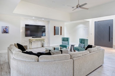 314 Vanderpool Ln, Houston, TX 77024 - photo 5