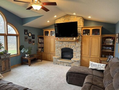 1984 Colonel Taylor Rd, Decorah, IA 52101 - photo 6