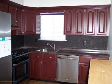 5A Yafa Ct unit B, Staten Island, NY 10314 - photo 3