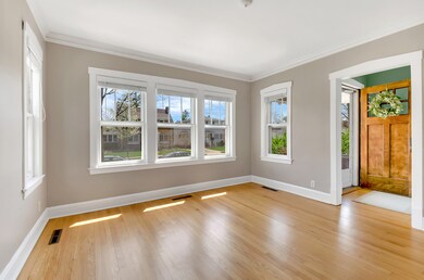 1684 Campbell Ave, Des Plaines, IL 60016 - photo 4