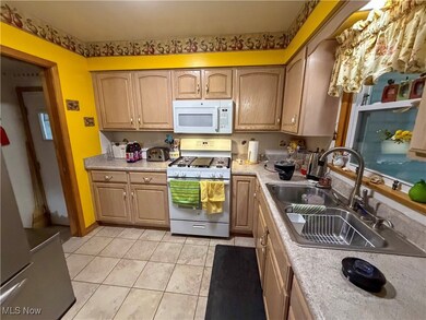 5245 Kuszmaul Ave NW, Warren, OH 44483 - photo 7