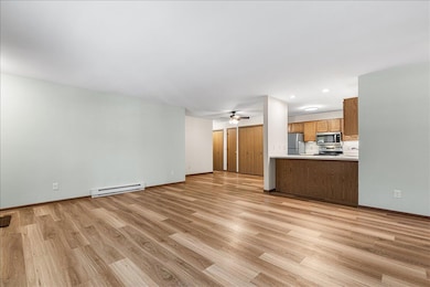 831 Devonshire Ln unit D, West Bend, WI 53090 - photo 5