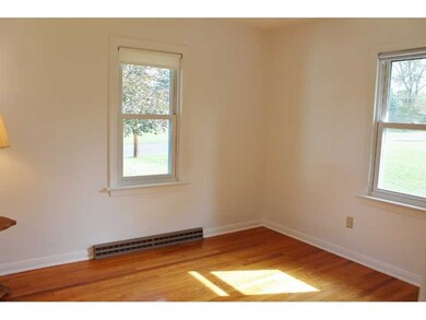 3018 Bement St, Erie, PA 16506 - photo 5