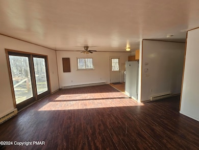 1392 Maywood Dr, Tobyhanna, PA 18466 - photo 5