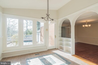 2425 Inglewood Ct, Falls Church, VA 22043 - photo 6