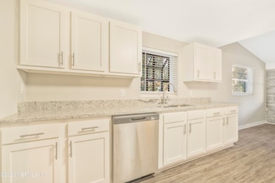 1983 Burkholder Cir E, Jacksonville, FL 32216 - photo 7