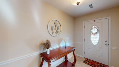 Foyer Out