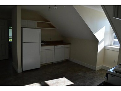 27 Kilvert St unit 3, Warwick, RI 02886 - photo 3