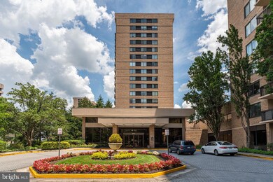 Skyline House unit 107W, Baileys Crossroads, VA 22041 - photo 3