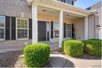 1092 Pierpoint Ln, Saint Charles, MO 63303 - photo 2