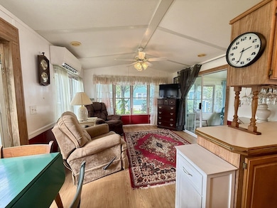 23 Whites Ln N unit Ave B, Grand Isle, VT 05458 - photo 5