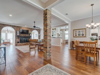 3113 Oakview Dr, Hurst, TX 76054 - photo 6