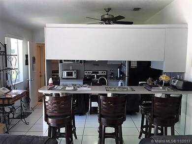 Kitchen dining area
