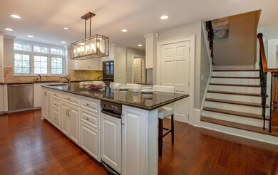 6 Kitchen
