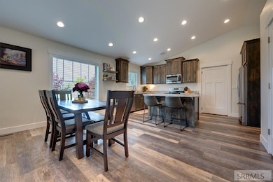 Dining Area to Kitchen