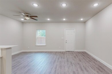 616 W Sears St, Denison, TX 75020 - photo 7