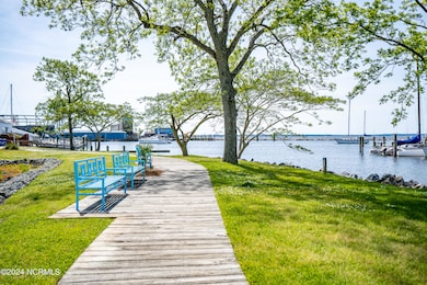 516 S Water St unit A-17, Oriental, NC 28571 - photo 7