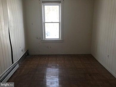 124 S 3rd St, Saint Clair, PA 17970 - photo 4