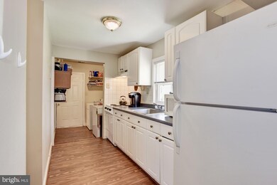 9251 Coleman Thomas Rd, Columbia, MD 21046 - photo 7