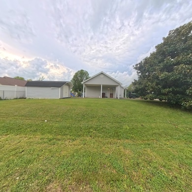 SIDE YARD