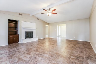 708 Highland Park Dr, Hurst, TX 76054 - photo 3