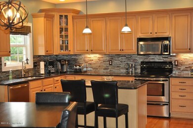 Geneva Cir kitchen