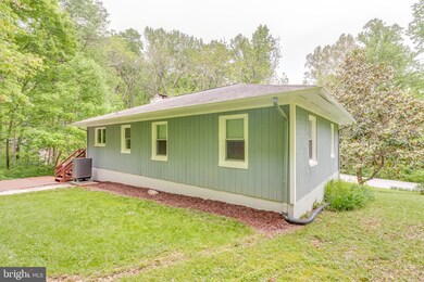 15 Shenandoah River Dr, Harpers Ferry, WV 25425 - photo 2