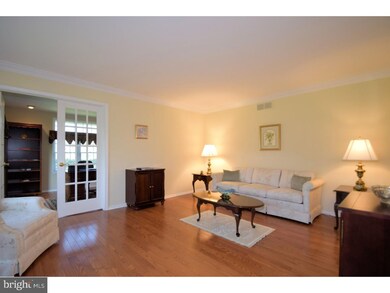 625 White Ash Dr, Langhorne, PA 19047 - photo 4