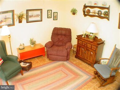 103 Chesapeake Dr, Newtown, PA 18940 - photo 7