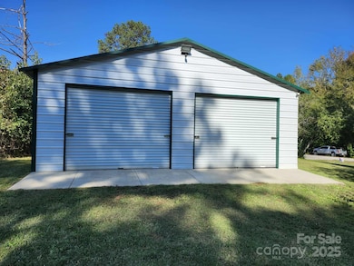 2448 Cambridge Dr, Lancaster, SC 29720 - photo 4