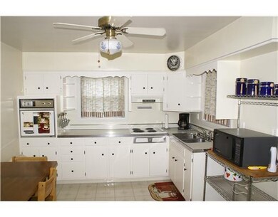 129 Dagmar Dr, Eighty Four, PA 15330 - photo 3